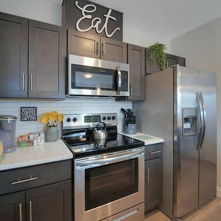 Beautiful 2Br Apt/Ewr Airport/King /Free Parking Newark Esterno foto